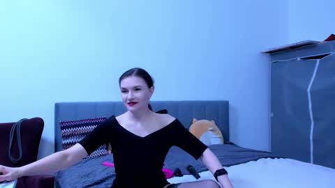 Snapshot of katherinemidnight chatting on 12/04/25, 04:16 Katherine online show from 12/04/25, 04:16