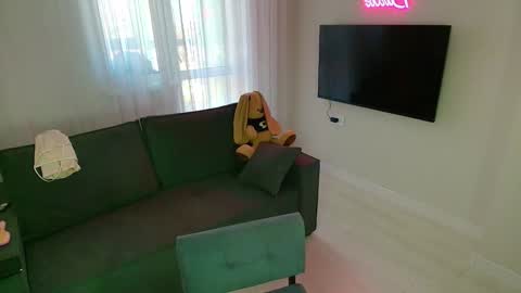 katherinepinke online show from 12/19/24, 10:02