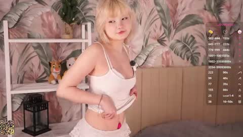 Bella online show from 04/15/26, 06:04