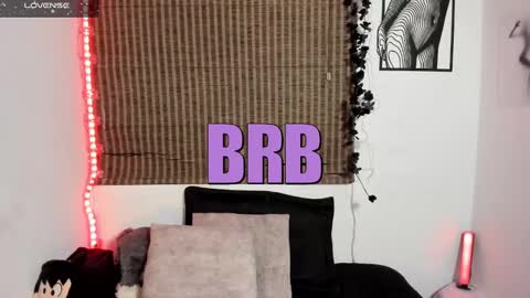 Snapshot of kathhoney1 chatting on 01/31/25, 06:24 Kath online show from 01/31/25, 06:24