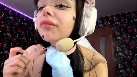 Luna online show from 03/22/26, 03:26