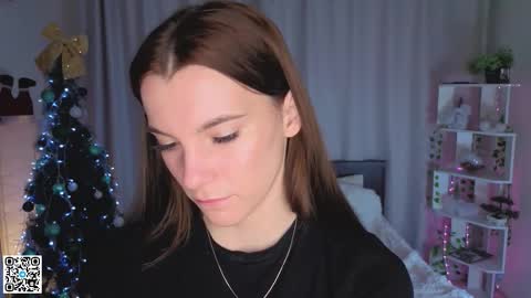 Lola online show from 01/11/26, 04:17