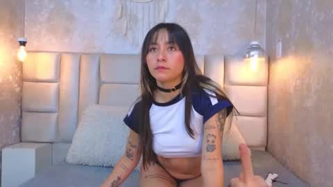 Kahty online show from 11/19/25, 11:43