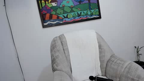 Snapshot of katia_12_ chatting on 01/29/25, 02:09 katia_12_ online show from 01/29/25, 02:09