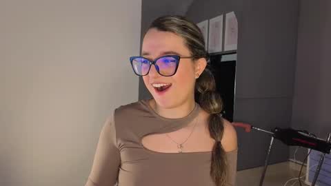 Khaterine online show from 03/12/26, 12:22