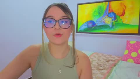 Snapshot of katia_foxx chatting on 07/18/26, 03:00 Khaterine online show from 07/18/26, 03:00
