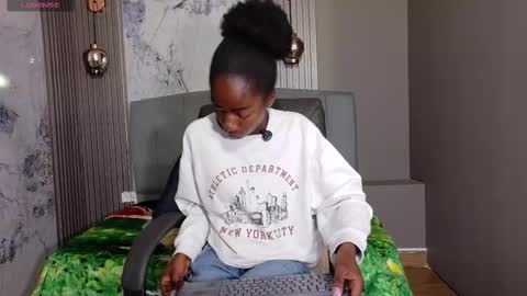 Snapshot of katia_green chatting on 01/10/26, 12:07 Katia online show from 01/10/26, 12:07