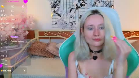 Snapshot of katia_kim chatting on 04/09/26, 06:19 Katia online show from 04/09/26, 06:19