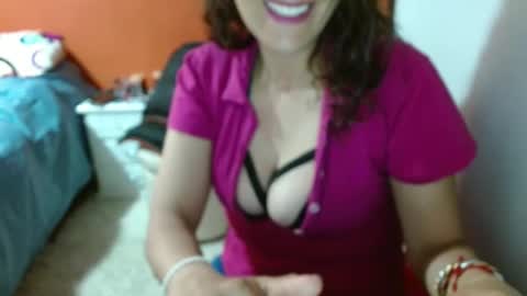 Snapshot of katia_love69 chatting on 02/23/25, 12:48 Katia Love69 online show from 02/23/25, 12:48