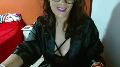 Snapshot of katia_love69 chatting on 03/03/25, 05:20 Katia Love69 online show from 03/03/25, 05:20