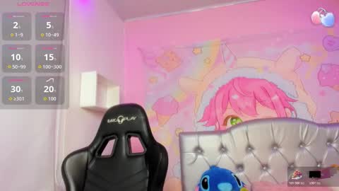 Snapshot of katia_ws chatting on 10/17/25, 12:19 KATIA online show from 10/17/25, 12:19