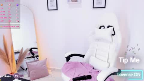 Katia online show from 11/19/25, 10:54