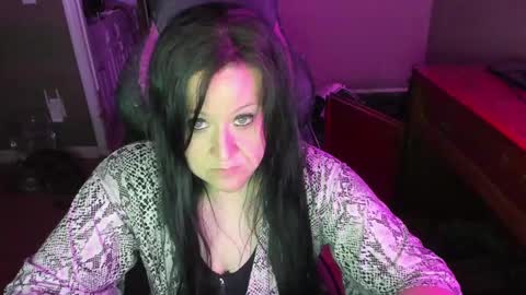 Katie online show from 01/03/25, 06:01