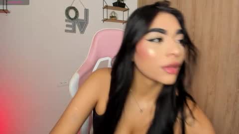 Katie online show from 11/11/25, 11:16