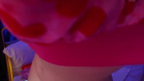 Snapshot of katie_deville chatting on 03/01/25, 11:58 Katie Deville online show from 03/01/25, 11:58