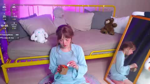 Snapshot of katie_deville chatting on 03/04/25, 04:27 Katie Deville online show from 03/04/25, 04:27