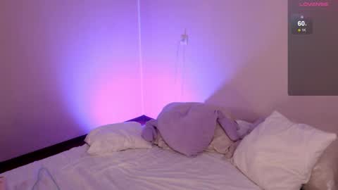 Snapshot of katie_deville chatting on 09/23/25, 01:08 Katie Deville online show from 09/23/25, 01:08