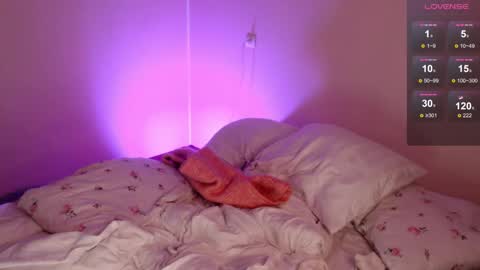 Snapshot of katie_deville chatting on 09/29/25, 01:11 Katie Deville online show from 09/29/25, 01:11