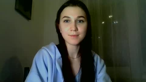 katie_foxi online show from 02/14/25, 05:57
