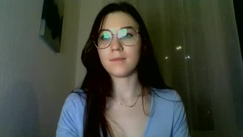 katie_foxi online show from 02/28/25, 06:09