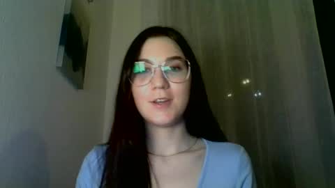 katie_foxi online show from 03/01/25, 07:04