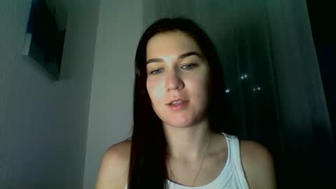 katie_foxi online show from 09/27/25, 04:23