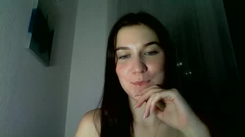 katie_foxi online show from 09/28/25, 04:45
