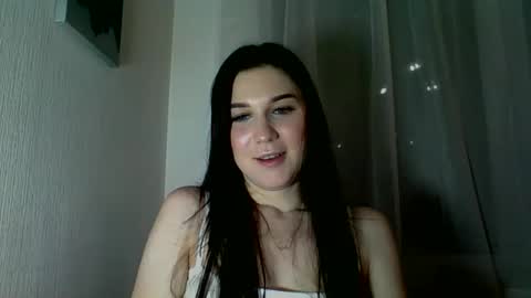 katie_foxi online show from 04/30/26, 10:58