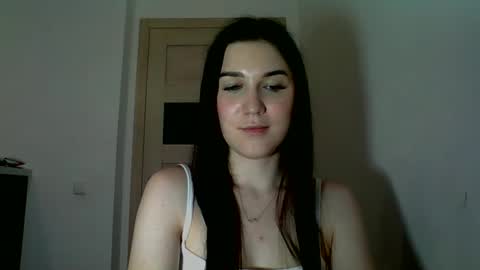 katie_foxi online show from 05/22/26, 06:13