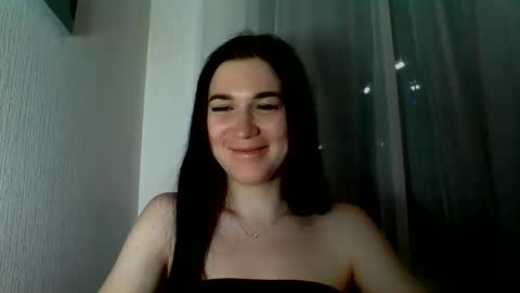 katie_foxi online show from 06/10/26, 08:52