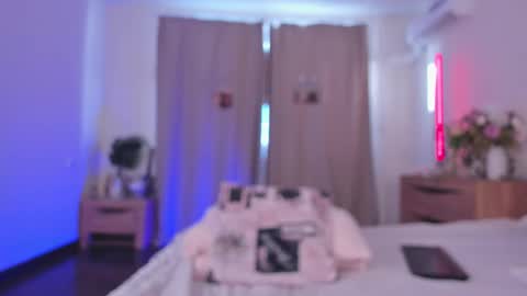 Kate online show from 03/10/26, 01:27