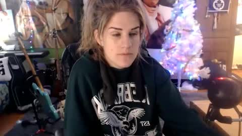 Snapshot of katiecutie_5 chatting on 01/03/25, 05:28 Katie online show from 01/03/25, 05:28