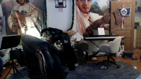 Katie online show from 02/04/26, 07:14