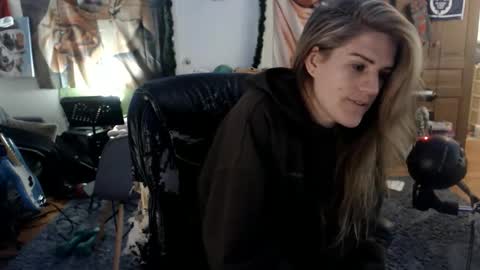 Katie online show from 04/09/26, 06:19