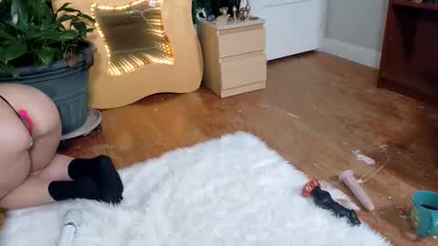 Kate online show from 04/02/26, 10:02