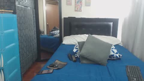 Snapshot of katiehotx chatting on 01/28/25, 01:59 katie online show from 01/28/25, 01:59