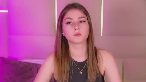 katiereeves online show from 11/07/25, 06:08