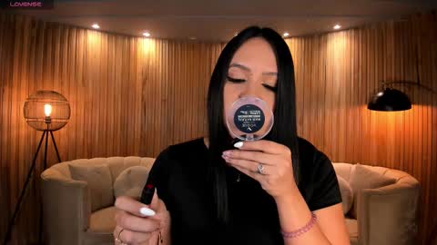 Snapshot of katiestonne chatting on 09/23/25, 02:47 Kate Stonne online show from 09/23/25, 02:47