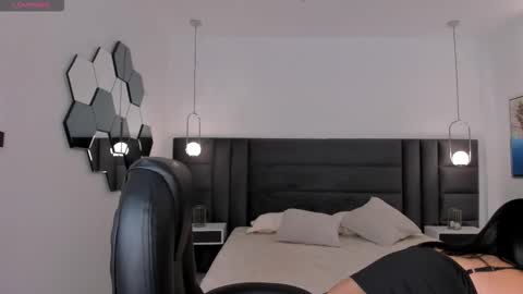 Snapshot of katiestonne chatting on 10/21/25, 02:34 Kate Stonne online show from 10/21/25, 02:34