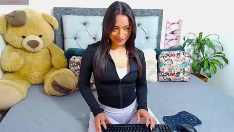 Follow Instagram katikloving online show from 03/10/26, 07:13