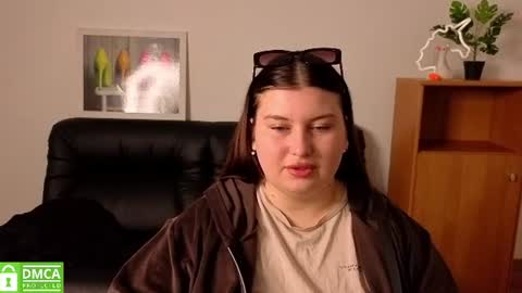Katina online show from 07/25/26, 06:05
