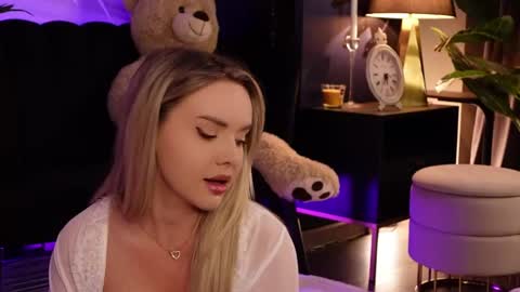 KatJolie online show from 05/27/26, 07:55