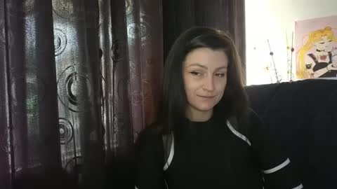 Snapshot of katlopez19 chatting on 10/01/25, 04:35 katalina online show from 10/01/25, 04:35