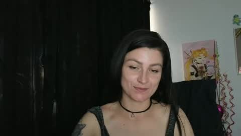 Snapshot of katlopez19 chatting on 10/08/25, 10:29 katalina online show from 10/08/25, 10:29