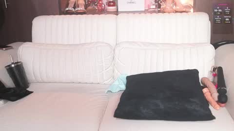 K A T L Y N  online show from 03/22/26, 01:47