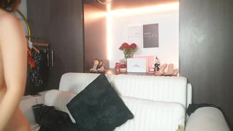 K A T L Y N  online show from 04/02/26, 05:21