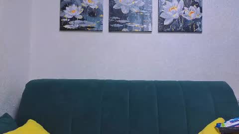 katniss_k online show from 06/26/26, 05:01