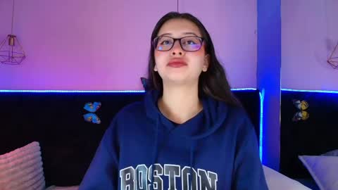 .... Katniss .... online show from 04/03/26, 12:25