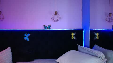 .... Katniss .... online show from 04/08/26, 01:55