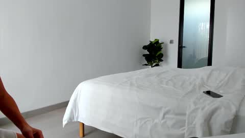 Katrin online show from 09/27/25, 01:43